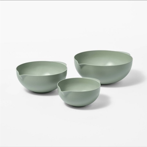 3 -Piece Plastic Mixing Bowl Set Sage green NWT - Picture 1 of 3